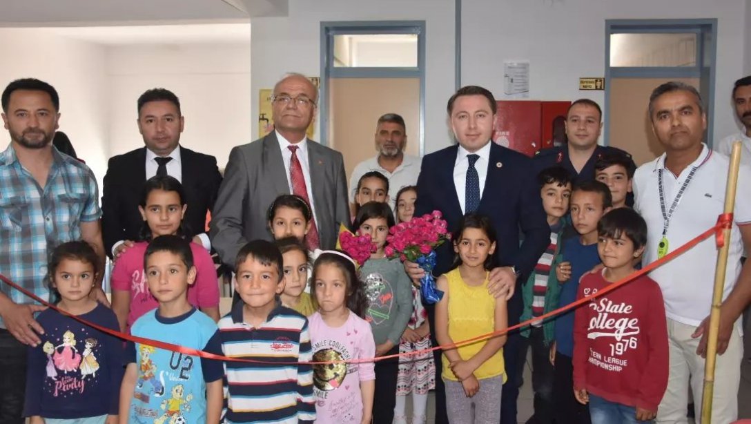 Sayın Kaymakamımız Taşlıca Ahmet Hamdi Akseki İlkokulunda Akıl ve Zeka Oyunları Sınıfının Açılışını Yaptı