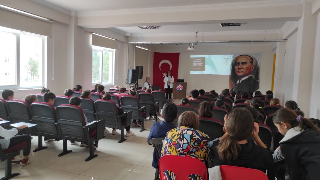 Emine Ahmet Büküşoğlu Ortaokulu Öğrencilerine El Yıkama ve Temizlik Konulu Eğitim Verildi