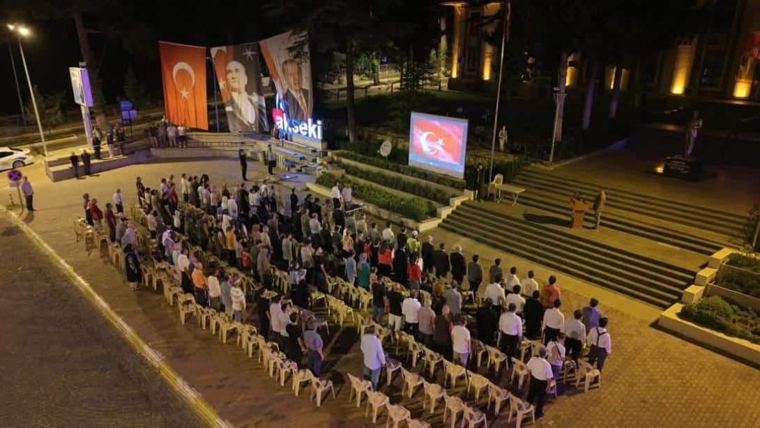 İlçemizde 15 Temmuz Demokrasi ve Millî Birlik Günü Anma Programı Gerçekleştirildi